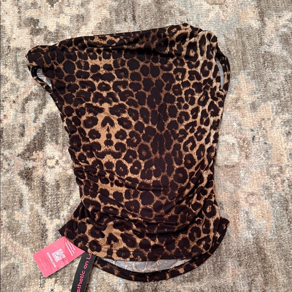 Leopard top - Picture 2 of 3